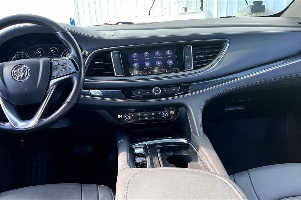 Used 2023 Buick Enclave Essence FWD image 9