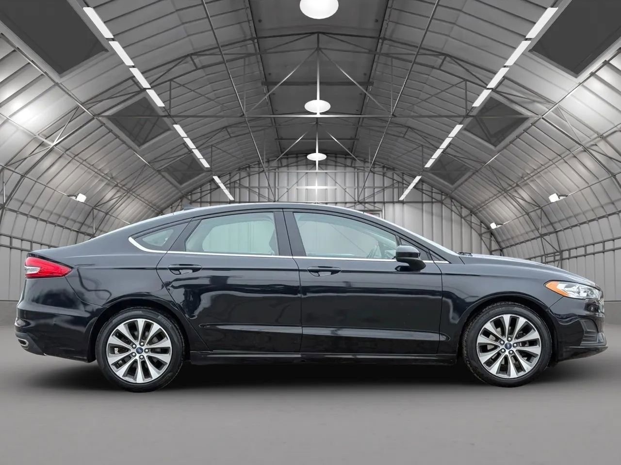 Used 2020 Ford Fusion SE image 8