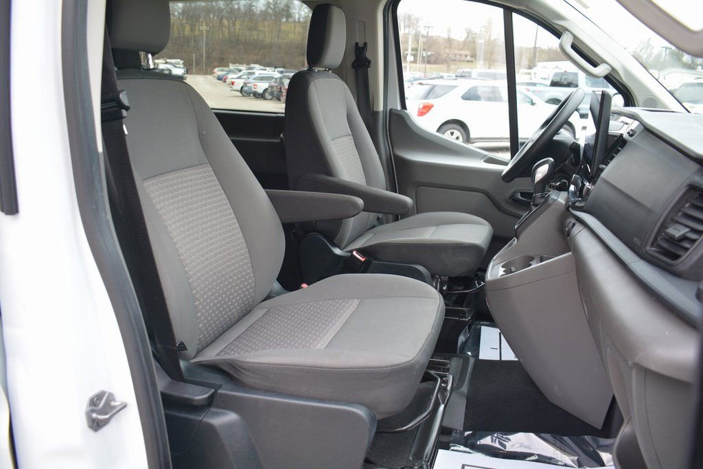 Used 2023 Ford Transit 350 XLT image 17