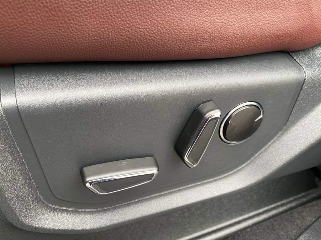 Used 2024 Ford Expedition Max Limited image 13