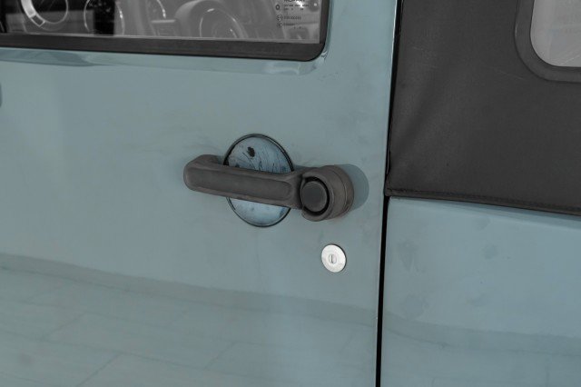 Used 2015 Jeep Wrangler Rubicon w/ Power Convenience Group image 35