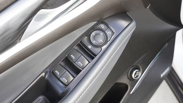 Used 2021 Buick Enclave Essence w/ Sport Touring Edition image 23