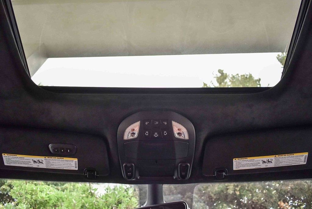 New 2026 Chrysler Pacifica Pinnacle w/ Trailer Tow Group image 15