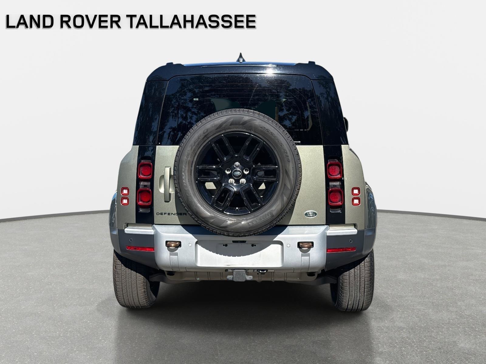 Used 2023 Land Rover Defender 110 S image 6