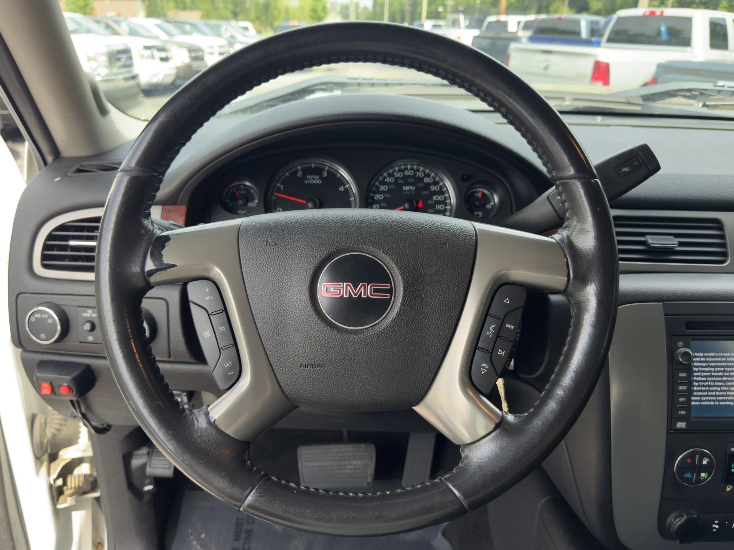 Used 2011 GMC Sierra 3500 SLT AWD/4WD image 12