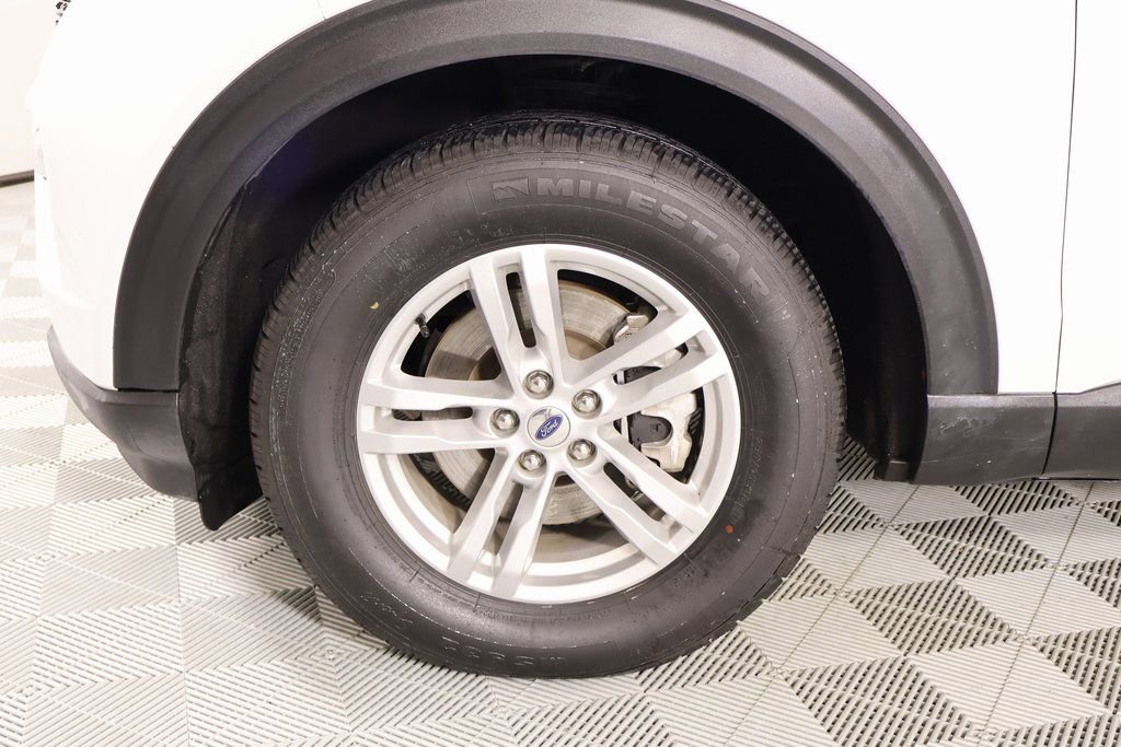 Used 2023 Ford Explorer XLT w/ Equipment Group 202A image 18