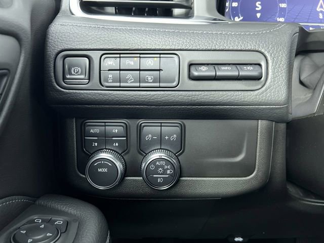 Certified 2023 GMC Yukon XL Denali image 18