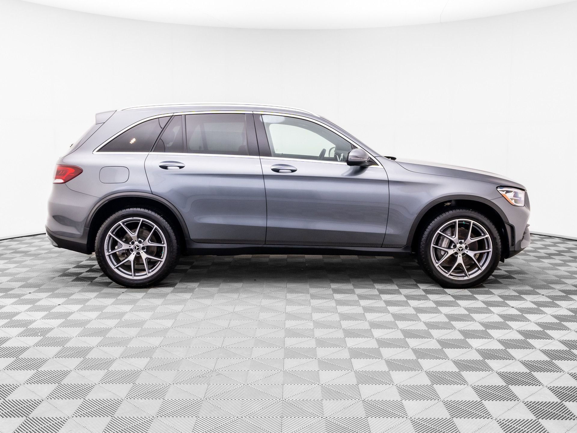 Used 2020 Mercedes-Benz GLC 300 4MATIC image 6