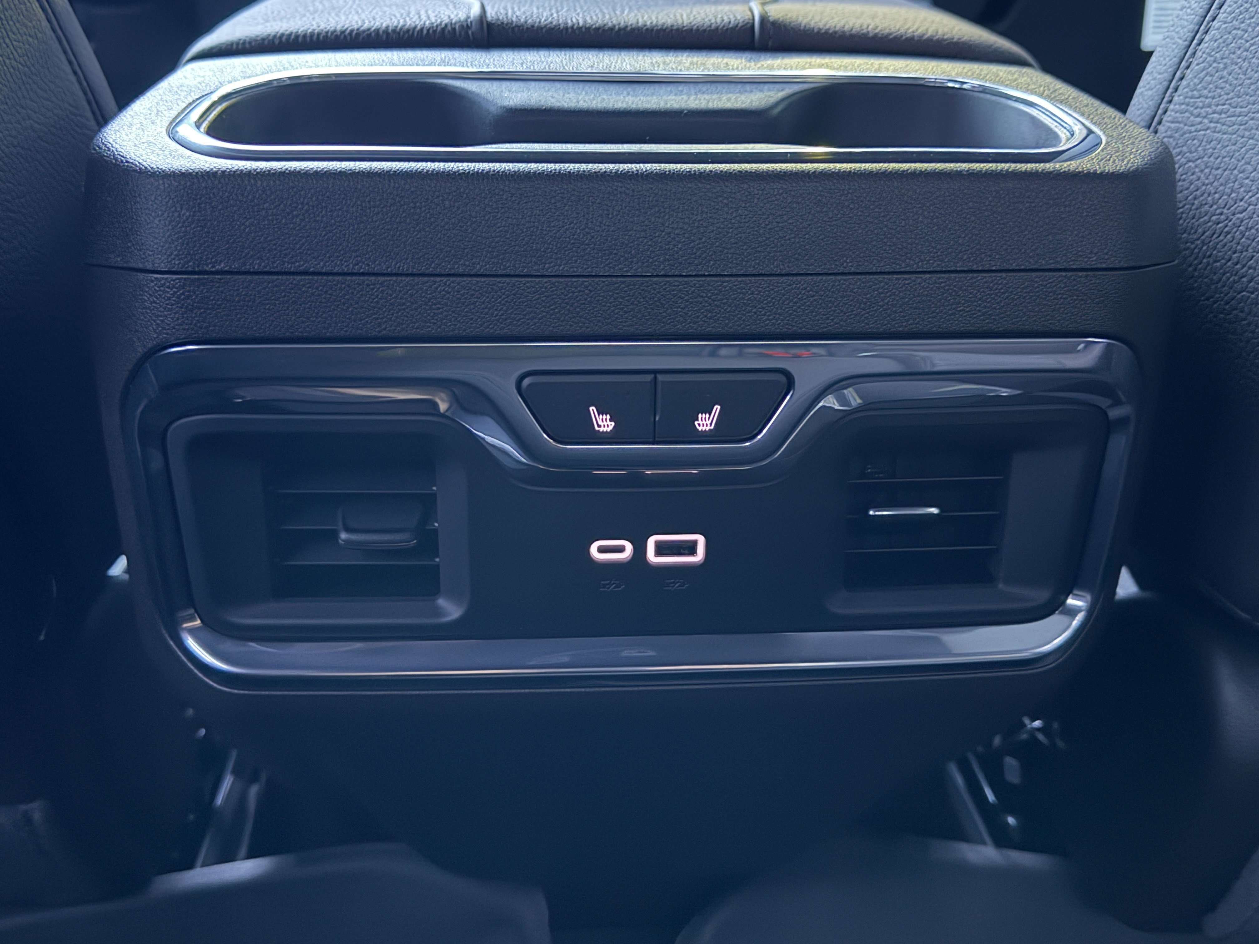 New 2026 GMC Sierra 2500 Denali w/ Denali Reserve Package image 34