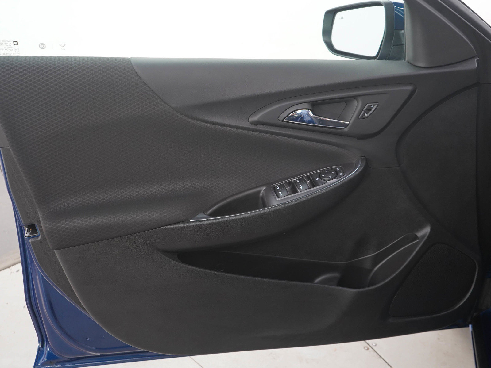 Used 2019 Chevrolet Malibu LT w/ Driver Confidence Package II FWD image 18