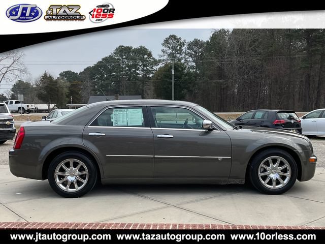 Used 2008 Chrysler 300 C w/ Protection Group II RWD image 8