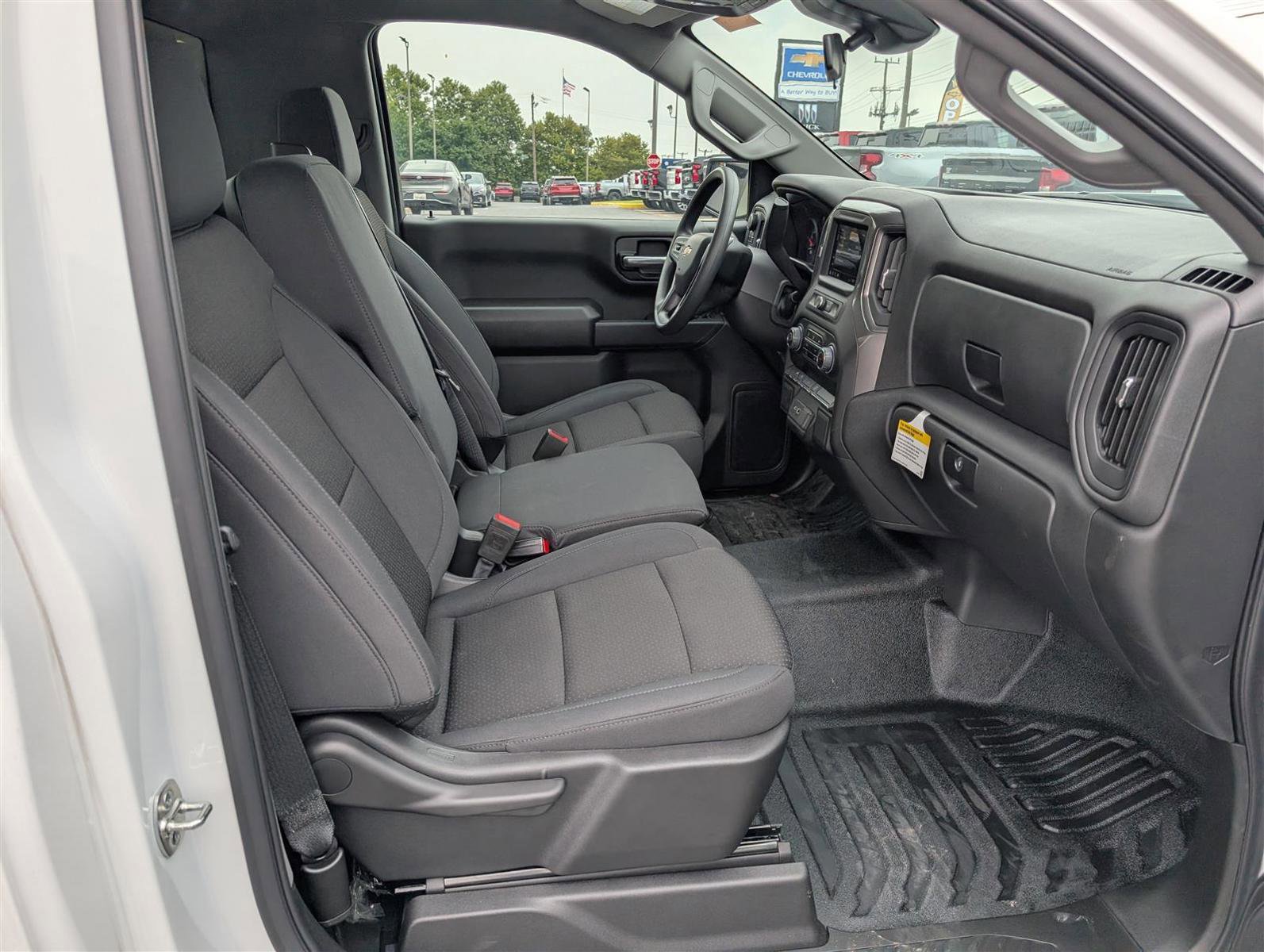 New 2025 Chevrolet Silverado 1500 W/T image 8