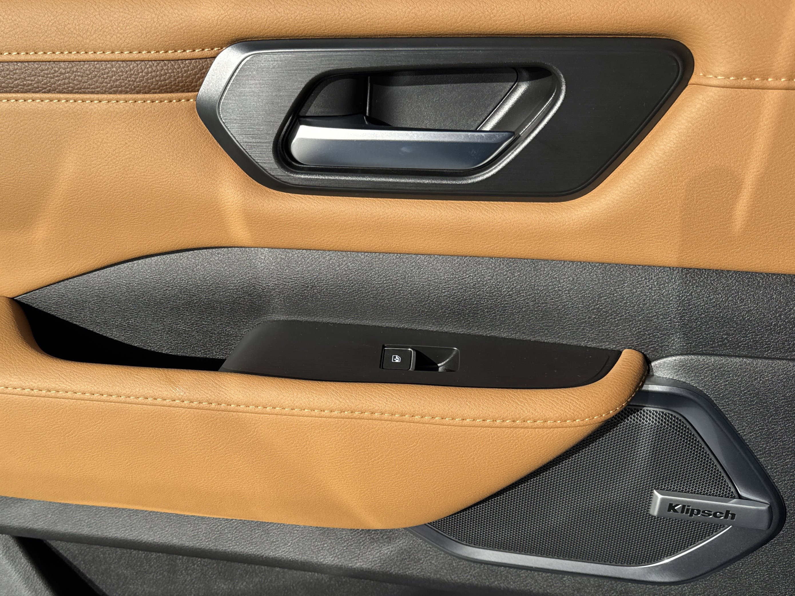 New 2026 Nissan Armada Platinum Reserve image 13