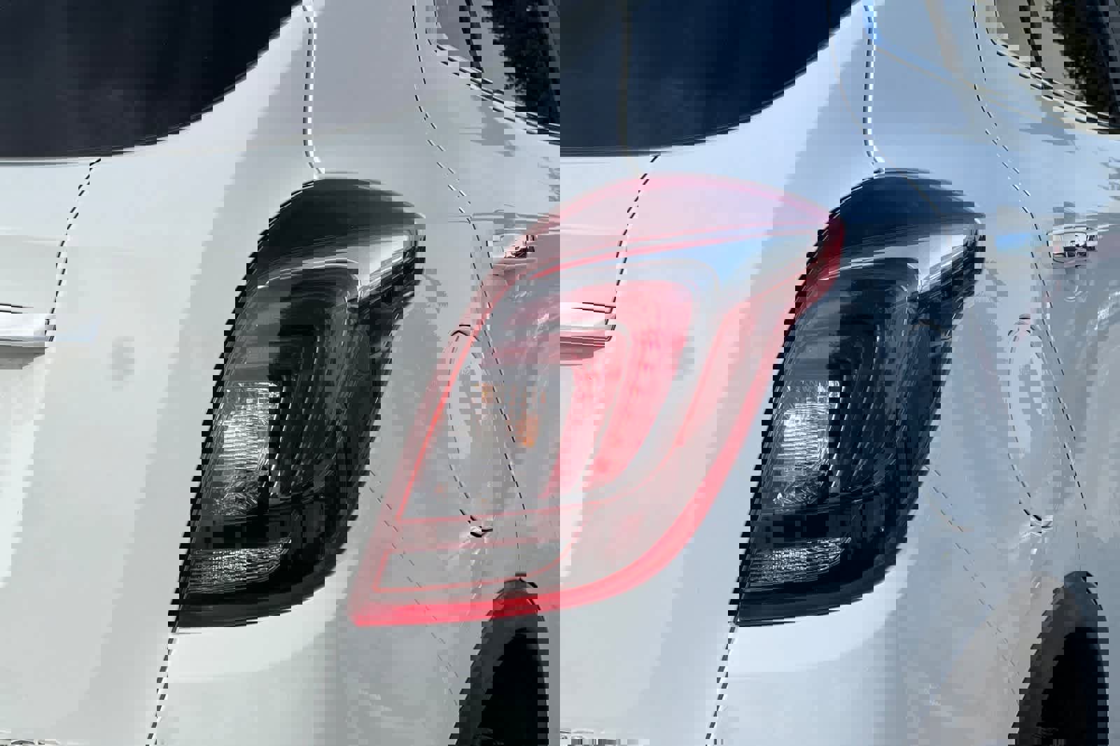 Used 2019 Buick Encore Preferred image 34