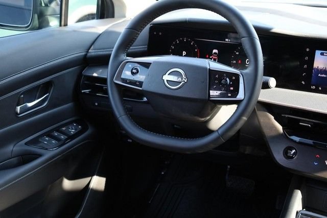 Certified 2025 Nissan Murano SV AWD/4WD image 24