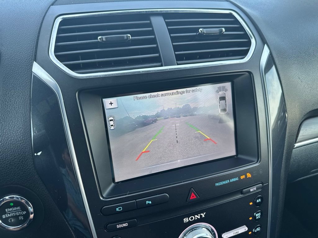 Used 2019 Ford Explorer Limited w/ Class III Trailer Tow Package FWD image 27