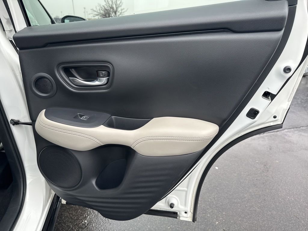 Used 2025 Honda HR-V EX-L image 37