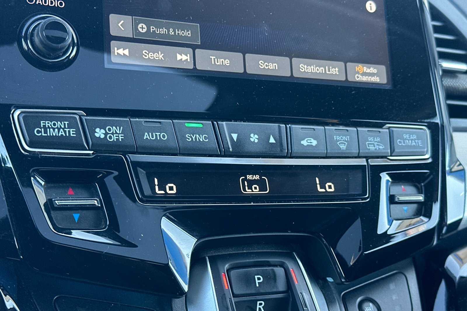 Certified 2024 Honda Odyssey Touring image 20