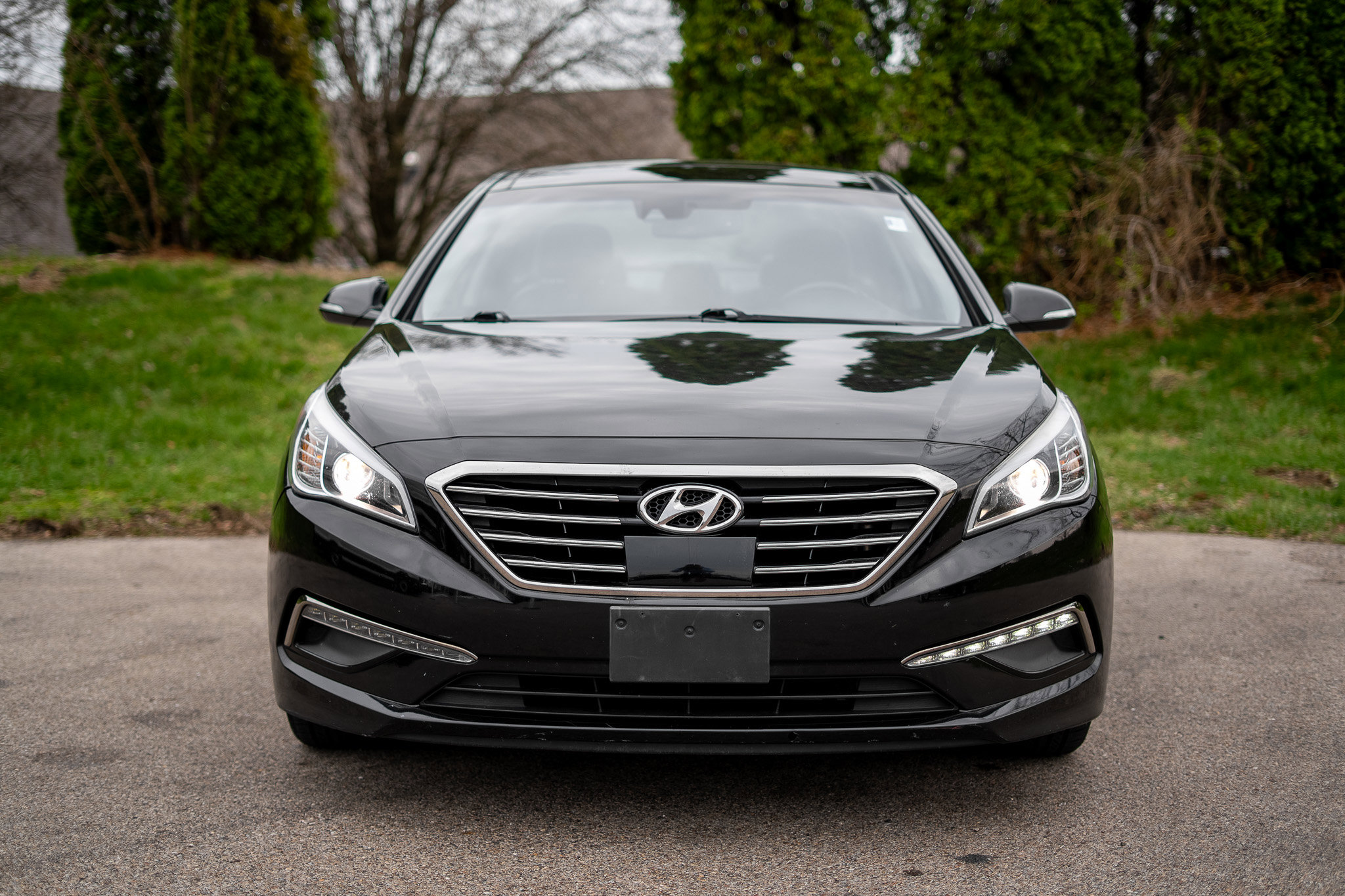 Used 2015 Hyundai Sonata Limited w/ Option Group 06 image 2