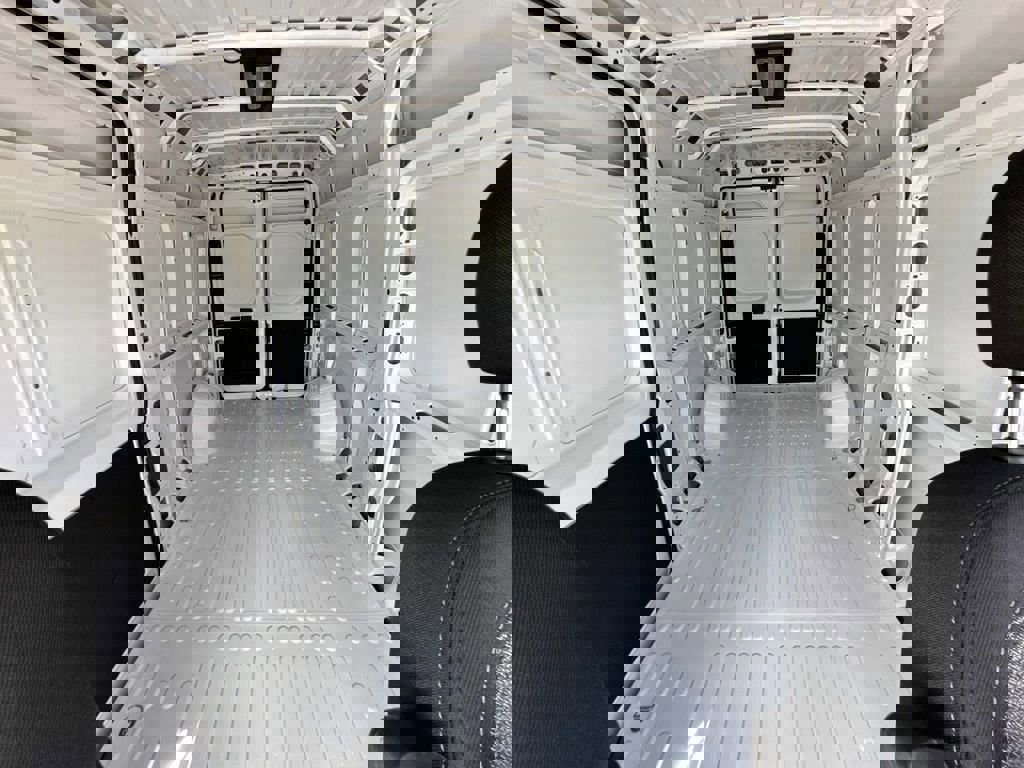 New 2026 RAM ProMaster 2500 w/ Convenience Group image 44