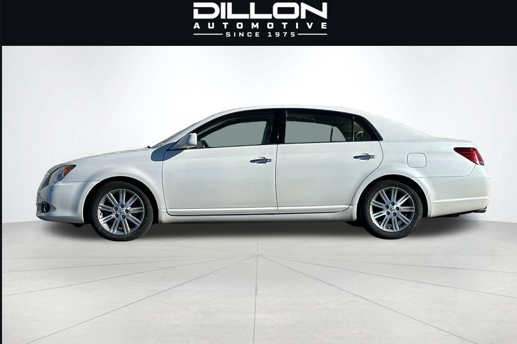 Used 2010 Toyota Avalon Limited FWD image 7