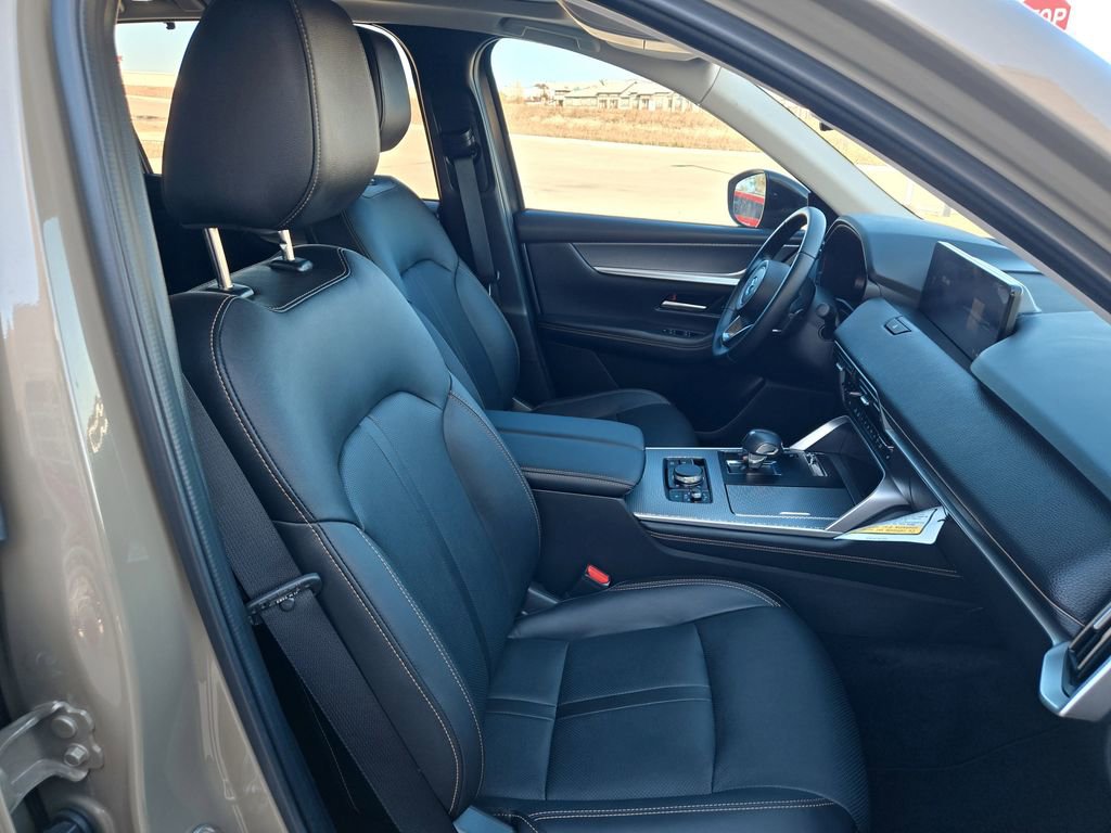 Used 2025 MAZDA CX-70 Plug-In Hybrid w/ Premium Pkg image 27