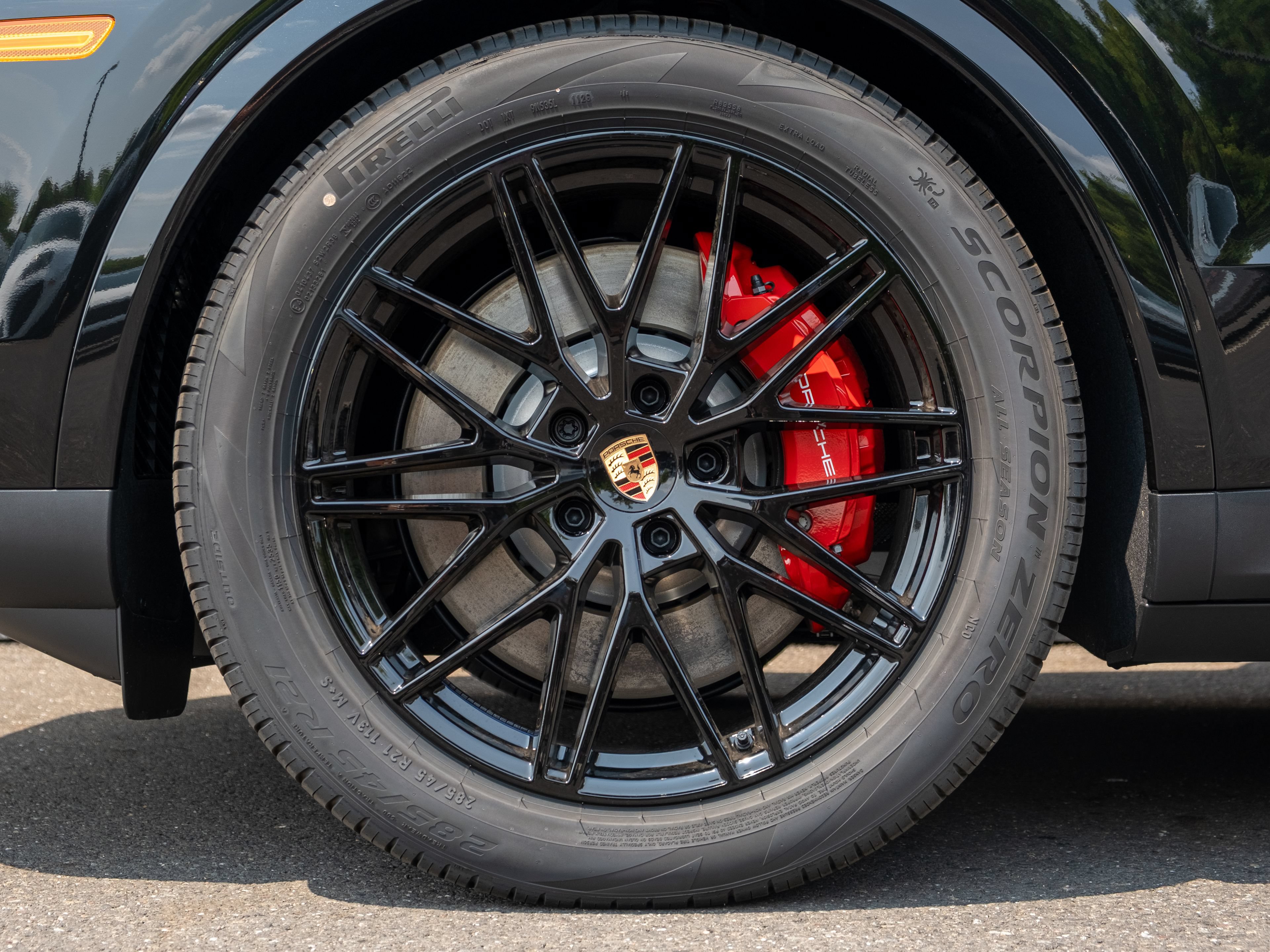 New 2026 Porsche Cayenne S AWD/4WD image 12