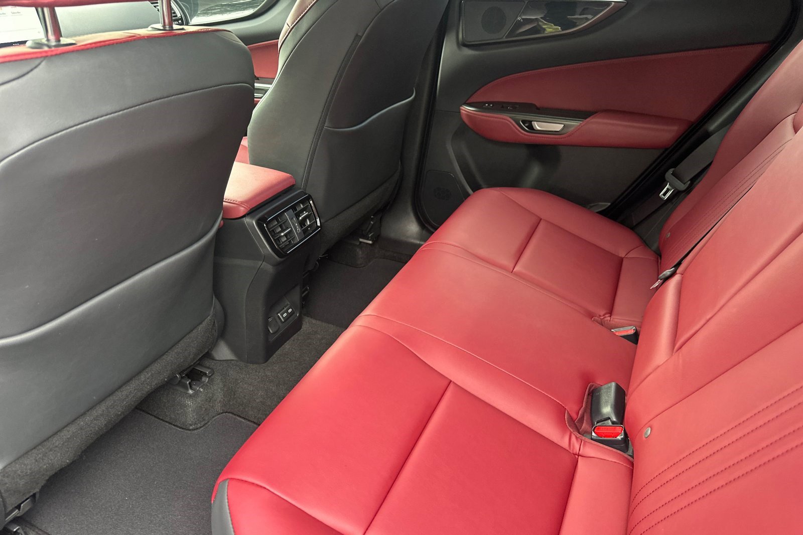 Used 2022 Lexus NX 350h AWD image 15