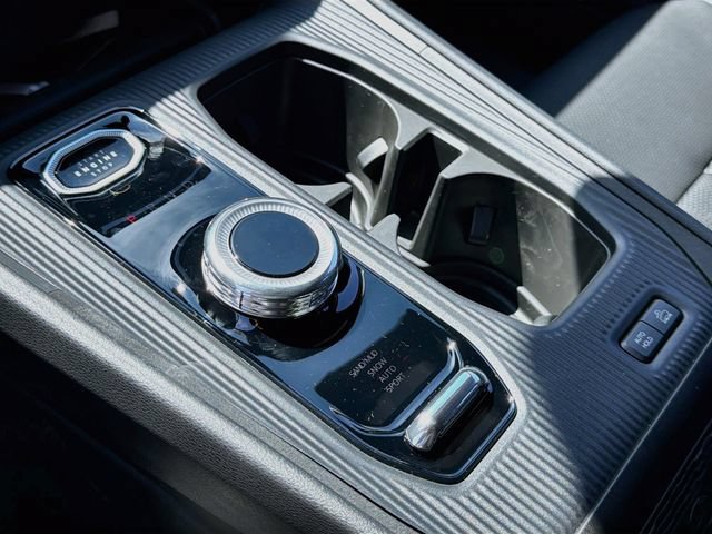 New 2026 Jeep Cherokee Overland w/ Advanced Pro Tech Group AWD/4WD image 18