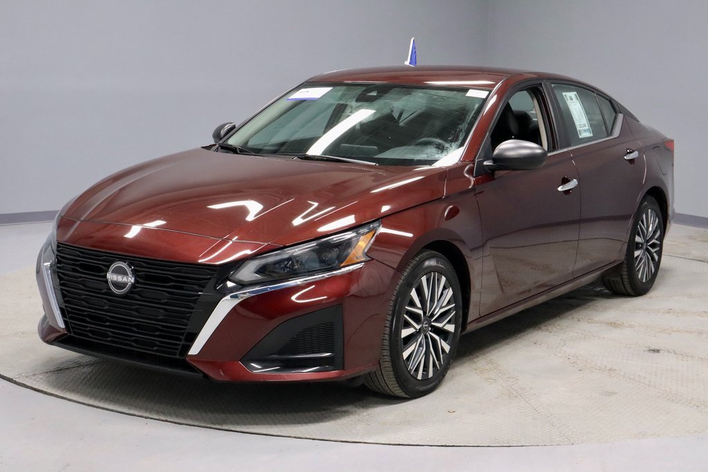 Certified 2024 Nissan Altima 2.5 SV image 6