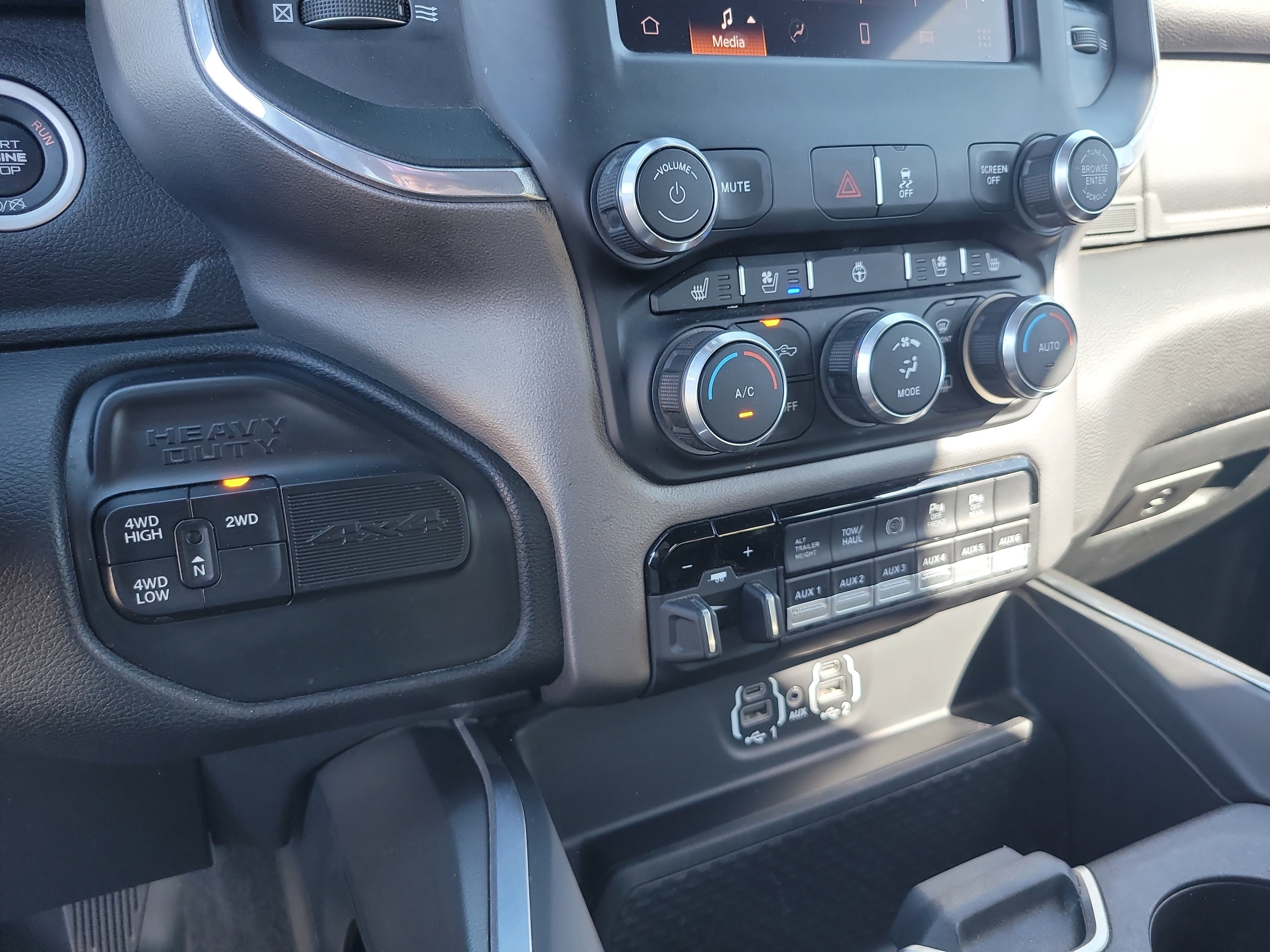 Used 2022 RAM 2500 Laramie image 22