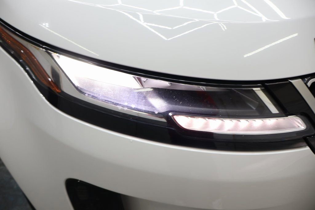 Used 2021 Land Rover Range Rover Evoque S image 27