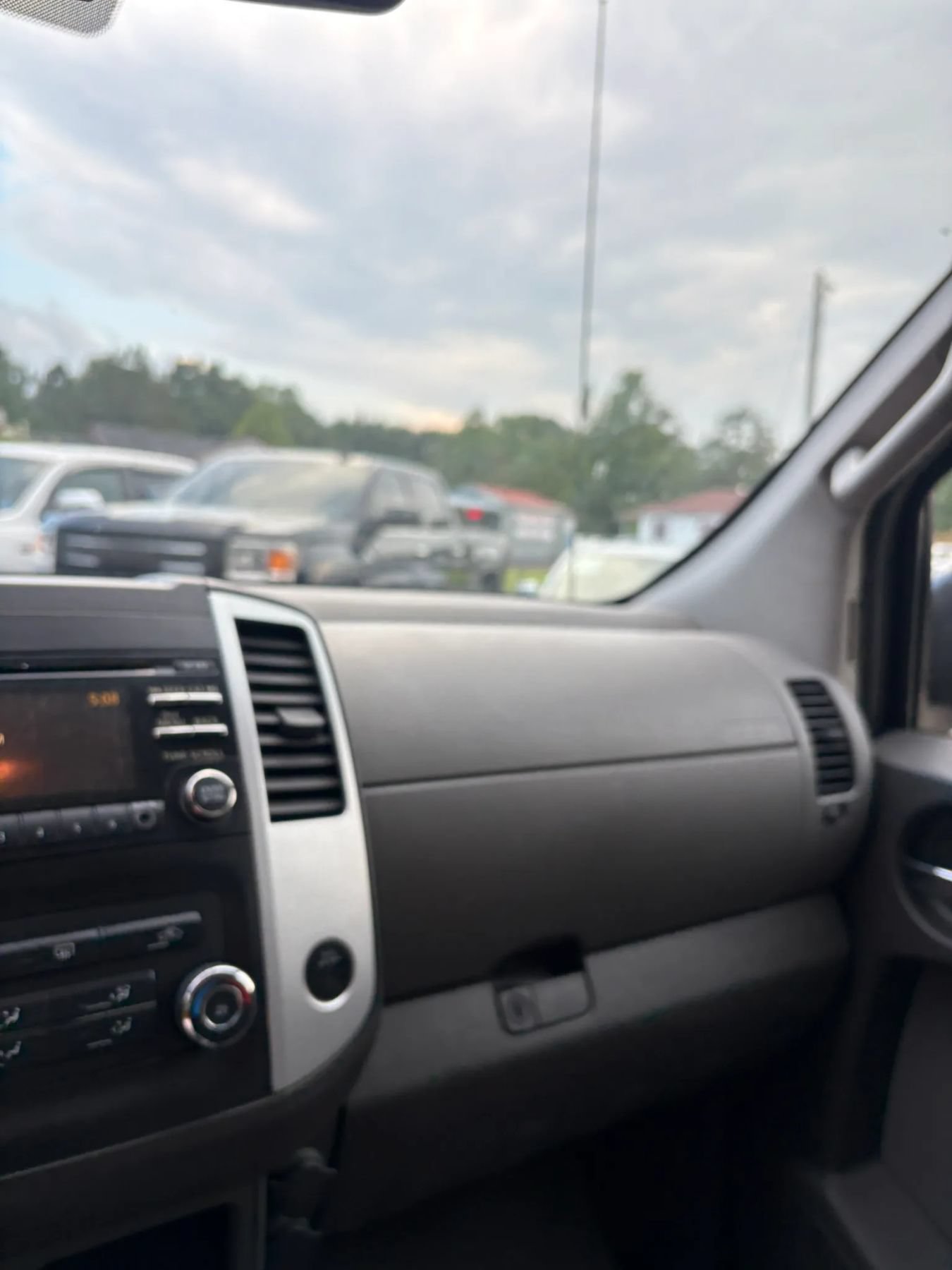 Used 2014 Nissan Xterra S AWD/4WD image 17