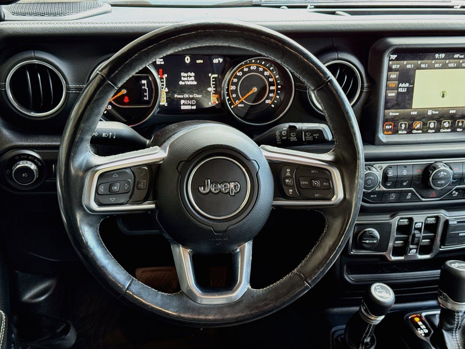 Used 2019 Jeep Wrangler Unlimited Sahara AWD/4WD image 14