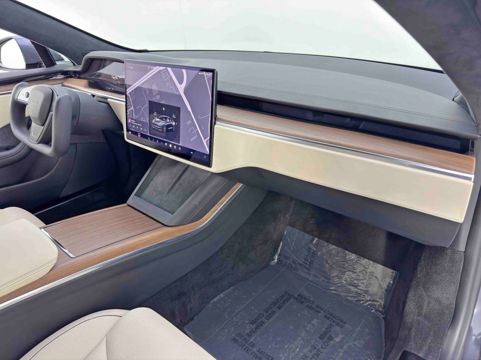 Used 2021 Tesla Model S Plaid image 14