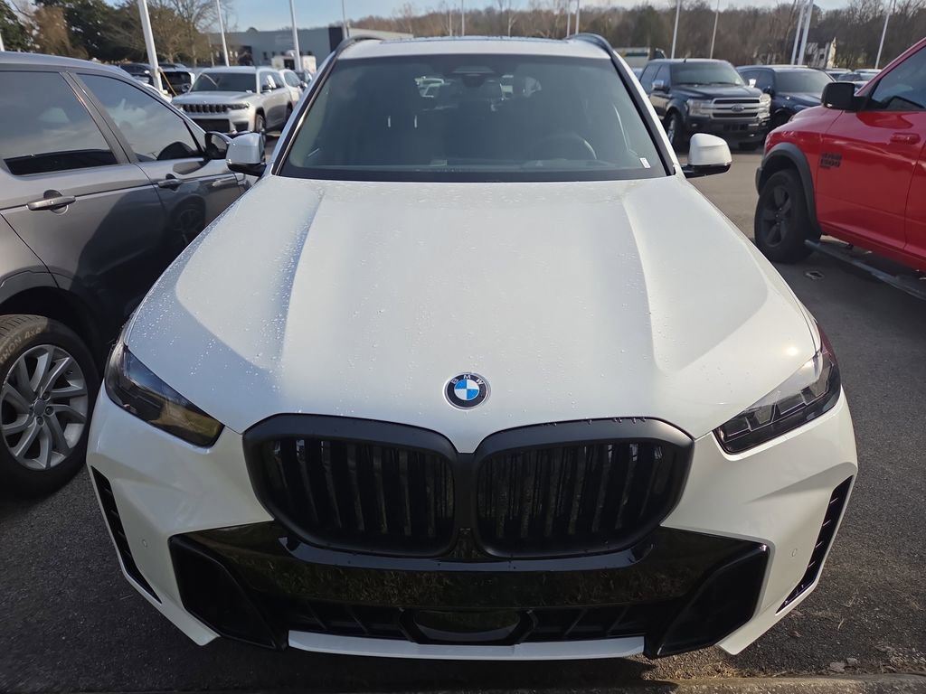 New 2026 BMW X5 xDrive40i w/ Executive Package image 11