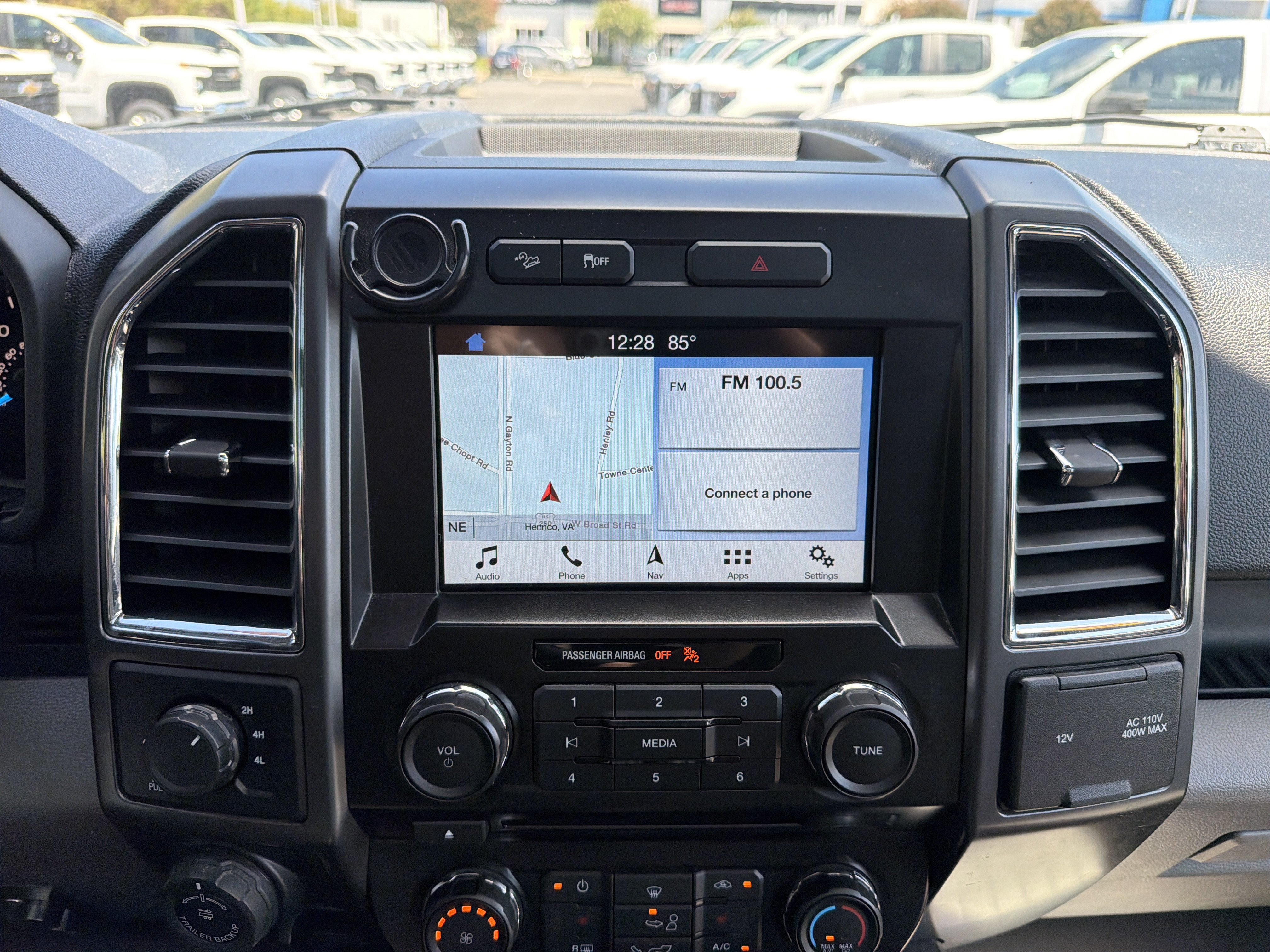 Used 2016 Ford F150 XLT w/ Equipment Group 302A Luxury AWD/4WD image 23