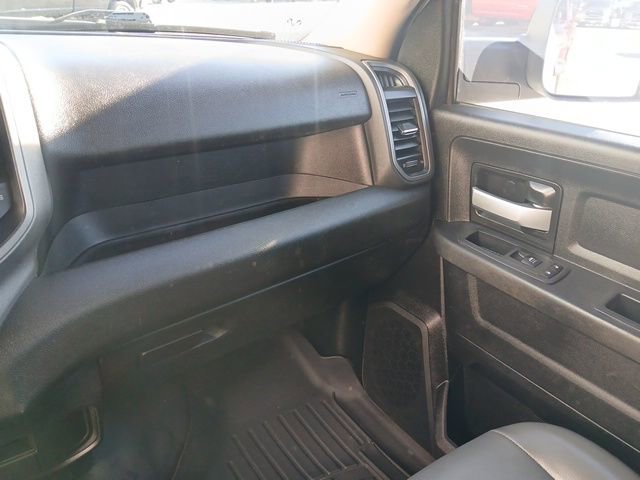 Used 2019 RAM 5500 Tradesman image 30