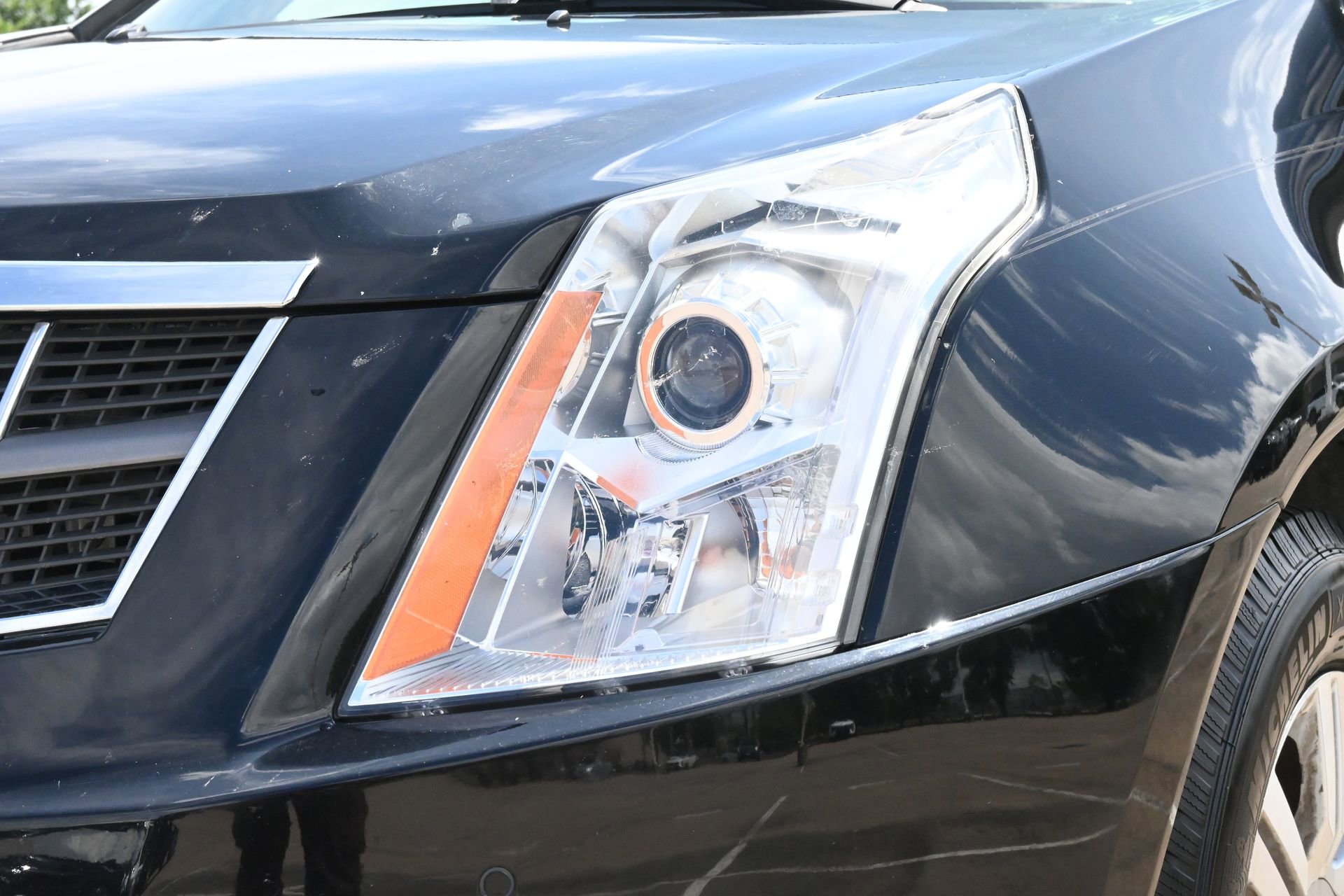 Used 2011 Cadillac SRX Luxury FWD image 26