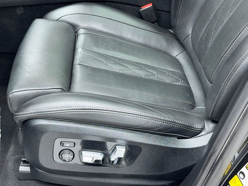 Used 2022 BMW X5 M50i AWD/4WD image 40