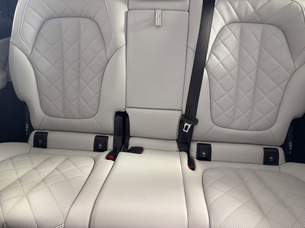 Certified 2024 BMW X7 xDrive40i w/ M Sport Package image 18