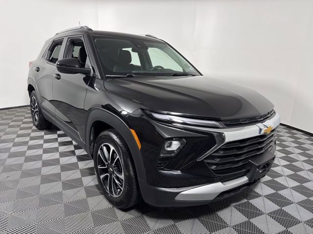 Used 2025 Chevrolet TrailBlazer LT image 9
