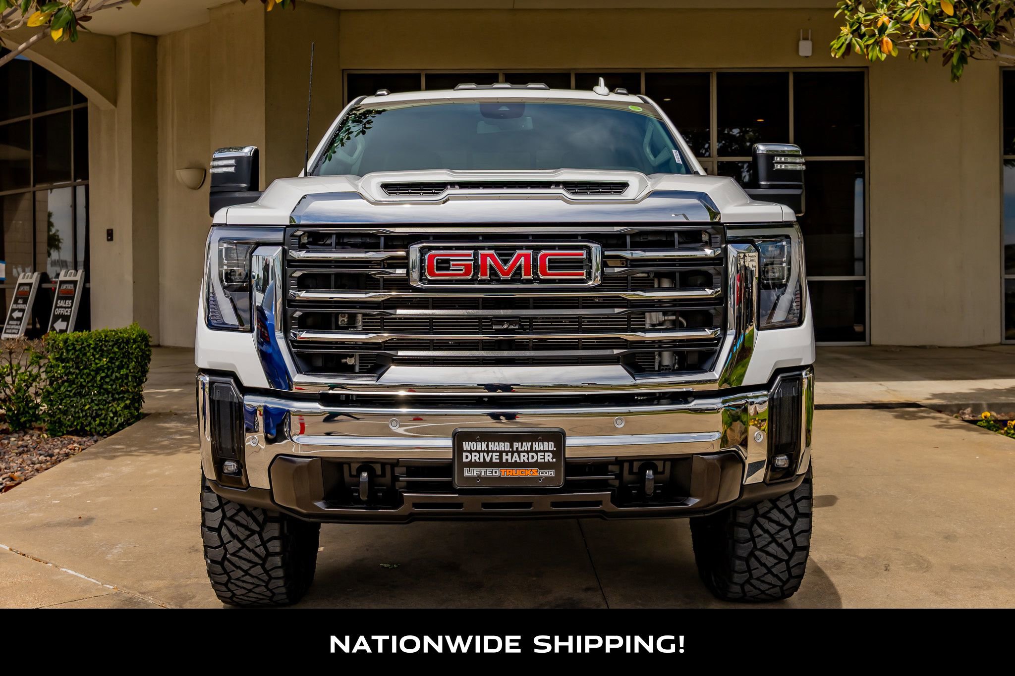 Used 2024 GMC Sierra 3500 SLT w/ SLT Premium Package AWD/4WD image 4