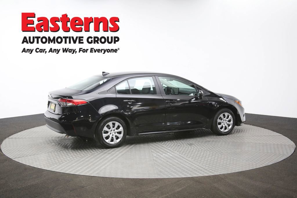 Used 2025 Toyota Corolla LE image 44