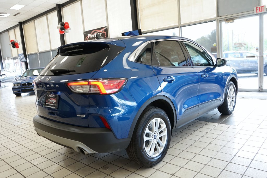 Used 2022 Ford Escape SE w/ Cold Weather Package AWD/4WD image 17