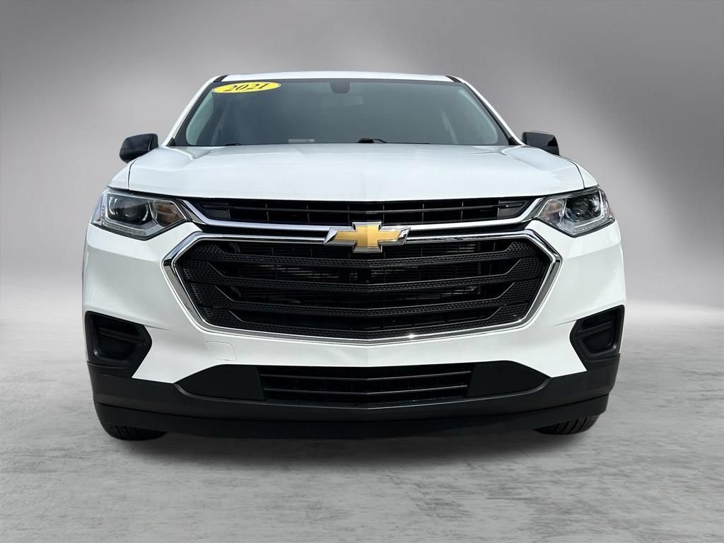 Used 2021 Chevrolet Traverse LS FWD image 2