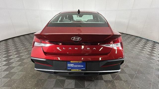 Certified 2024 Hyundai Elantra SEL FWD video 3
