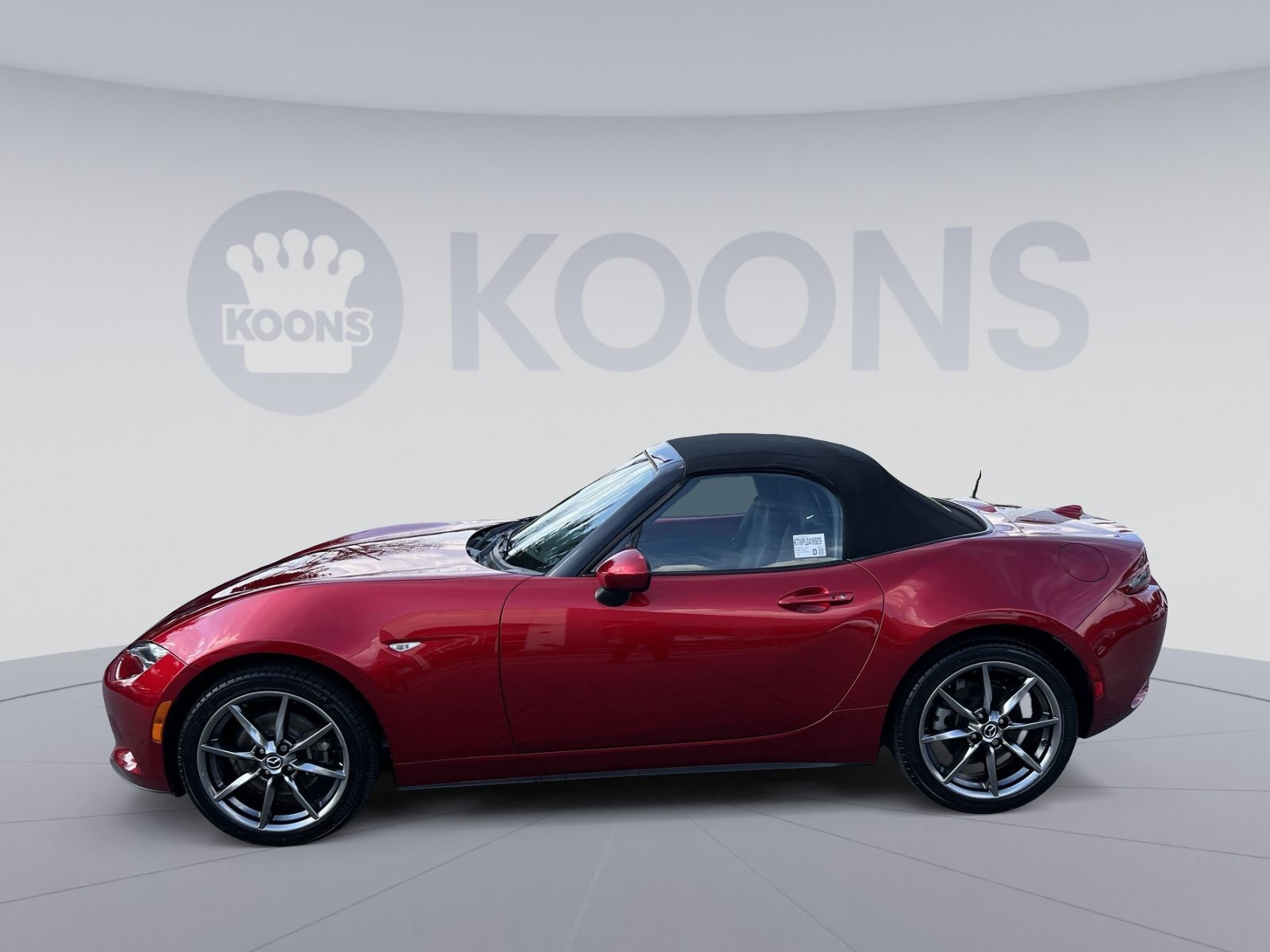 Used 2020 MAZDA MX-5 Miata Grand Touring RWD image 2