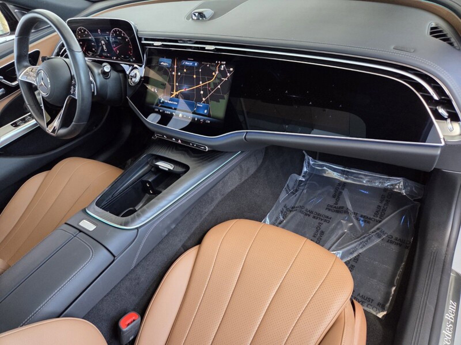 Certified 2024 Mercedes-Benz E 350 4MATIC Sedan w/ MBUS Superscreen Package image 20