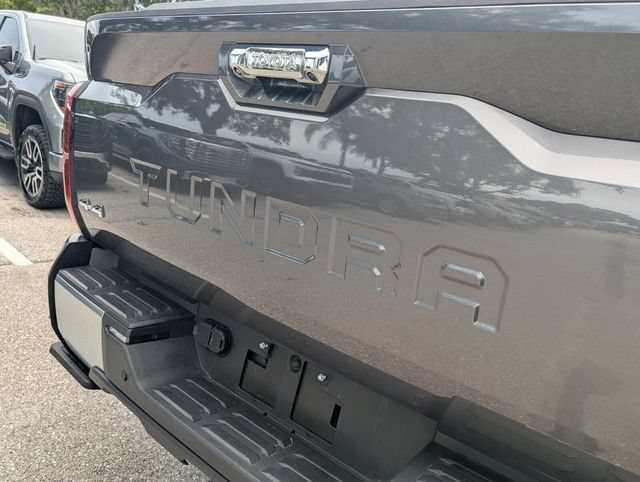 Used 2024 Toyota Tundra Limited AWD/4WD image 8